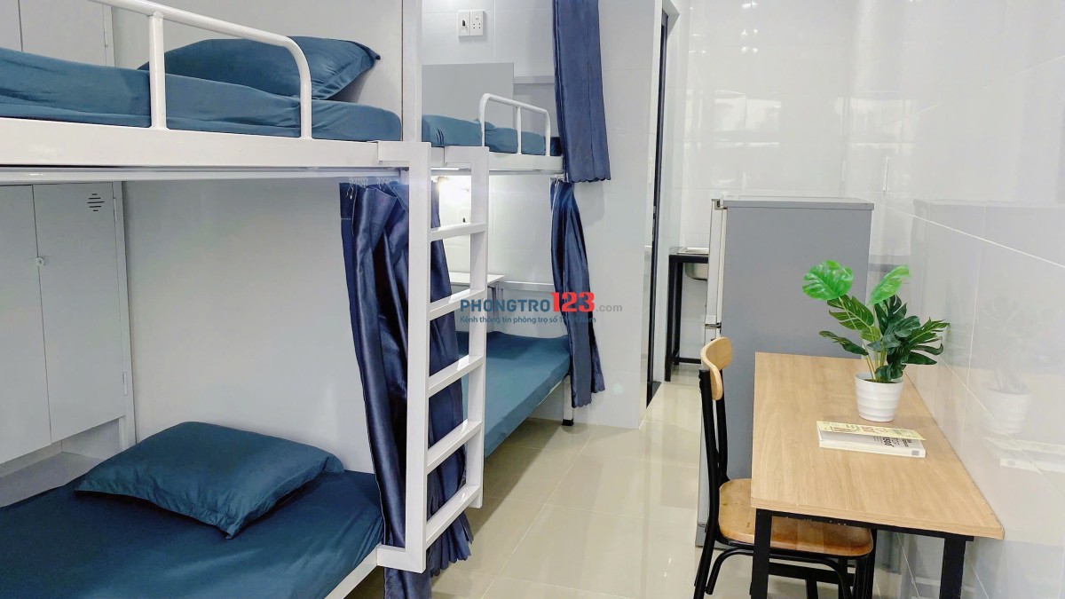 Nhà KTX Nữ ngay ĐH Ngân Hàng (400m, đi bộ được), SPKT, Hutech,... Mới toanh mới xây, An ninh, Sạch