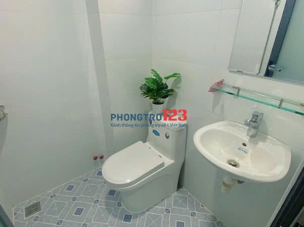 Nhà KTX Nữ ngay ĐH Ngân Hàng (400m, đi bộ được), SPKT, Hutech,... Mới toanh mới xây, An ninh, Sạch