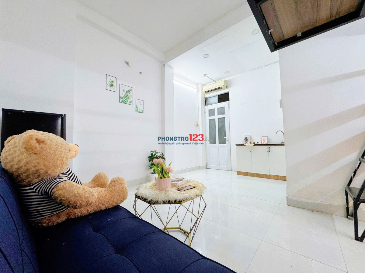 Cho Thuê Căn Hộ Có Gác Trần Cao Full Nội Thất Siêu Thoáng – Có THANG MÁY - Gần HUIT – Tân Phú