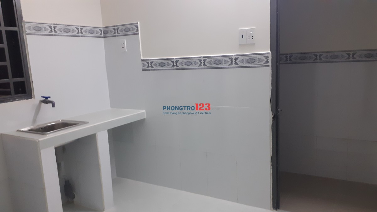 Hẻm 35 PHAN VĂN HỚN Q12: CÒN 1 phòng LẦU 2, CÓ GÁC, WC RIÊNG. KHÔNG CHUNG CHỦ, CHÍNH CHỦ CHO THUÊ !!