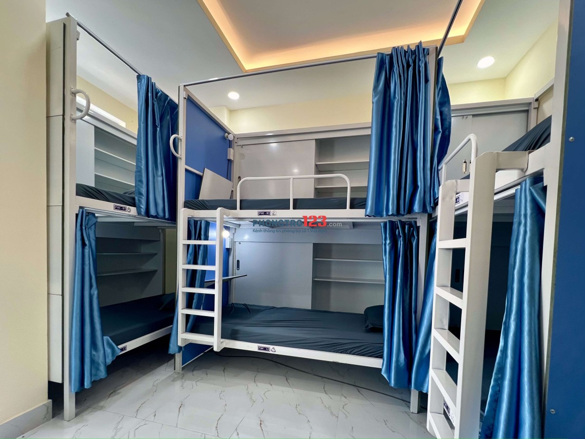 Ký túc xá NỮ ngay ĐH Giao Thông Vận Tải & SPKT – Phòng mới, full tiện nghi