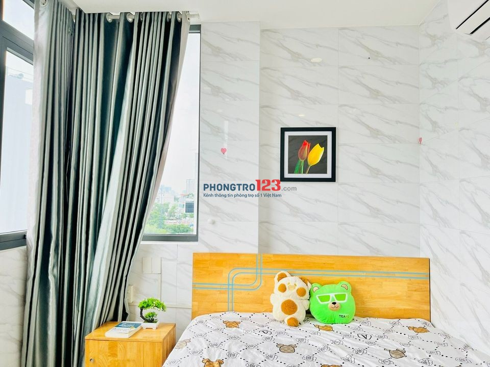 Phòng cửa sổ Hồ Hảo Hớn Q1 Hướng Võ Văn Kiệt chợ Nga ĐH Văn Lang Soho