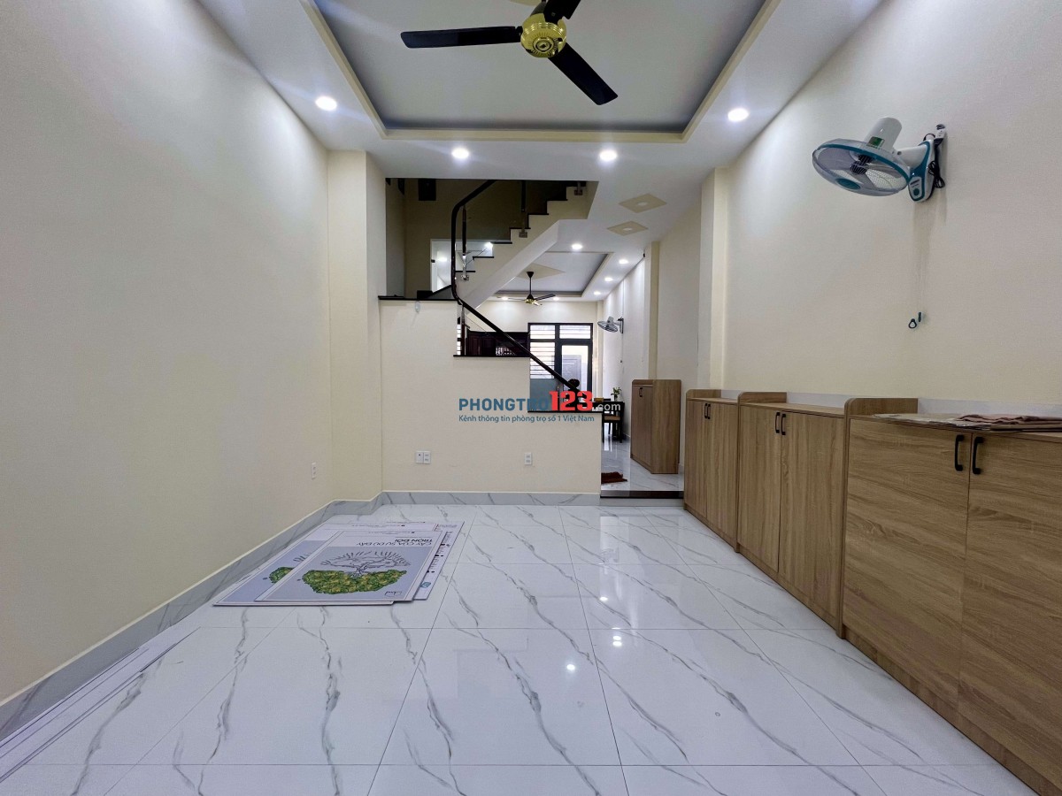 Ký túc xá NỮ ngay ĐH Giao Thông Vận Tải & SPKT – Phòng mới, full tiện nghi