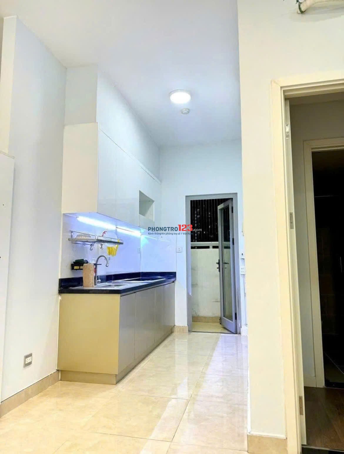 Căn hộ 82m2, 2p ngủ, 2wc,Full Nt, C/c Bàu Cát, p10, Tân Bình chỉ 11tr/th