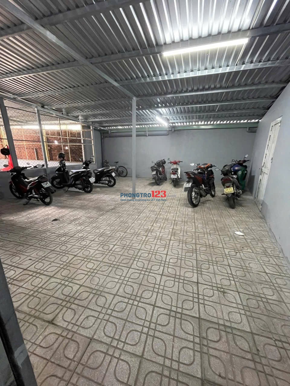 Phòng trọ gác rộng rãi – chỉ 2tr9