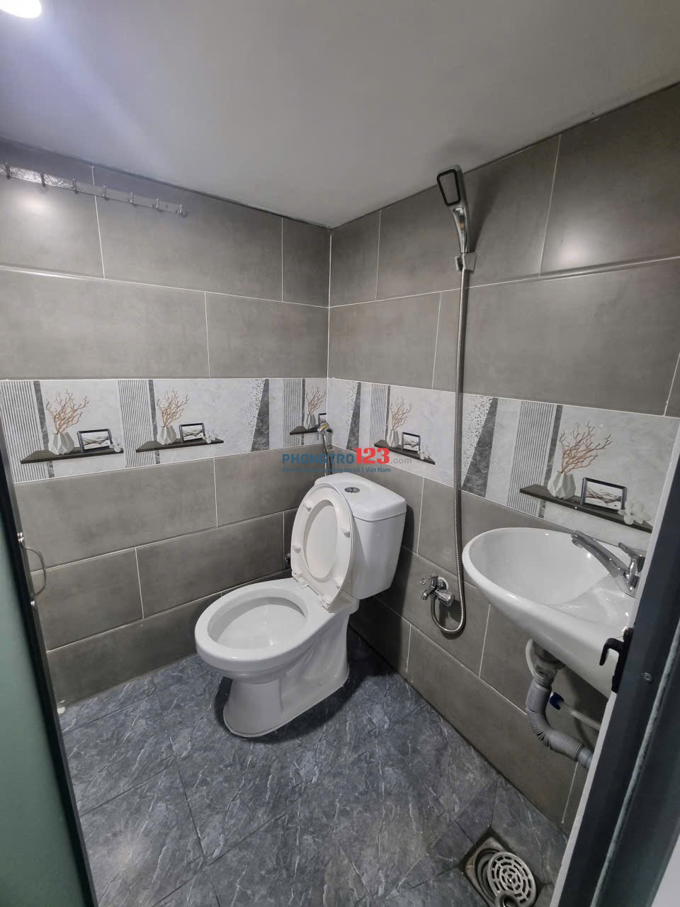 Duplex 20m2 - Gác cao tại Bùi Đình Tuý , Bình Thạnh gần khu vực Hàng Xanh