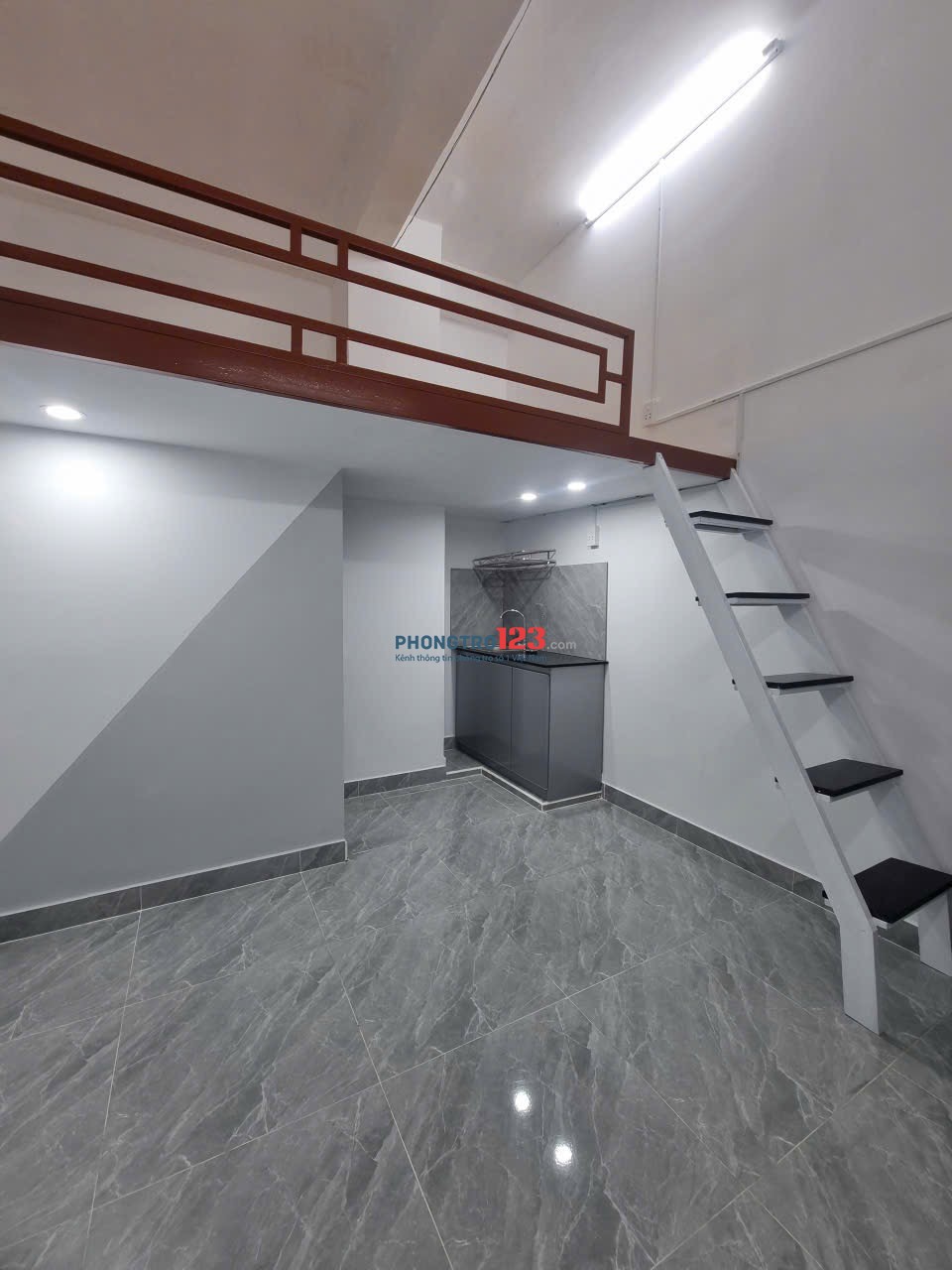 Duplex 20m2 - Gác cao tại Bùi Đình Tuý , Bình Thạnh gần khu vực Hàng Xanh
