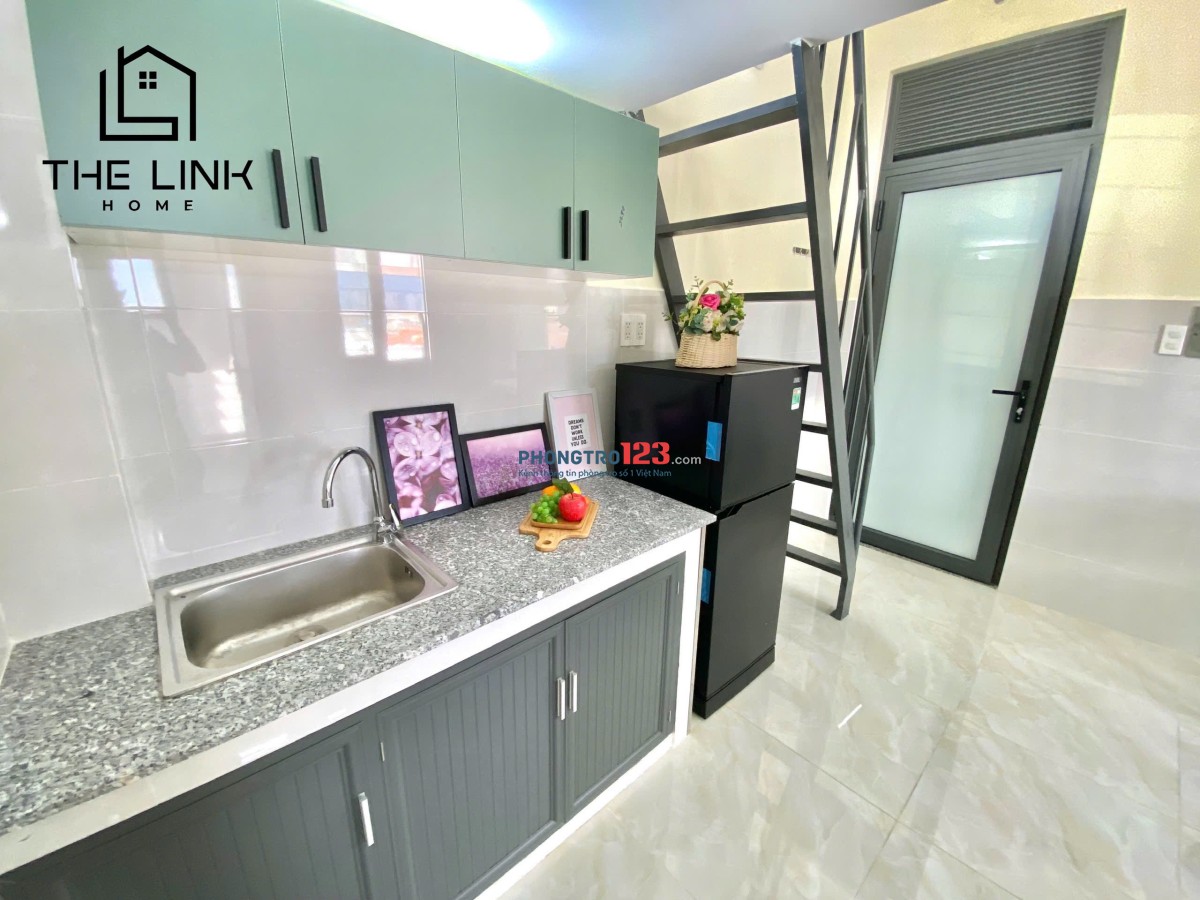 Duplex 30m2 cửa sổ lớn 2 bên ngay Bình Quới, gần đại học Văn Lang CS3, gần Hàng Xanh, khu an ninh