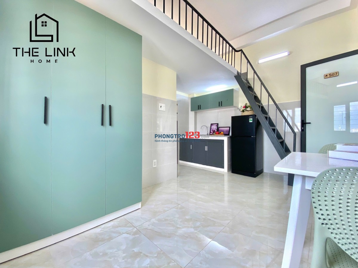 Duplex 30m2 cửa sổ lớn 2 bên ngay Bình Quới, gần đại học Văn Lang CS3, gần Hàng Xanh, khu an ninh