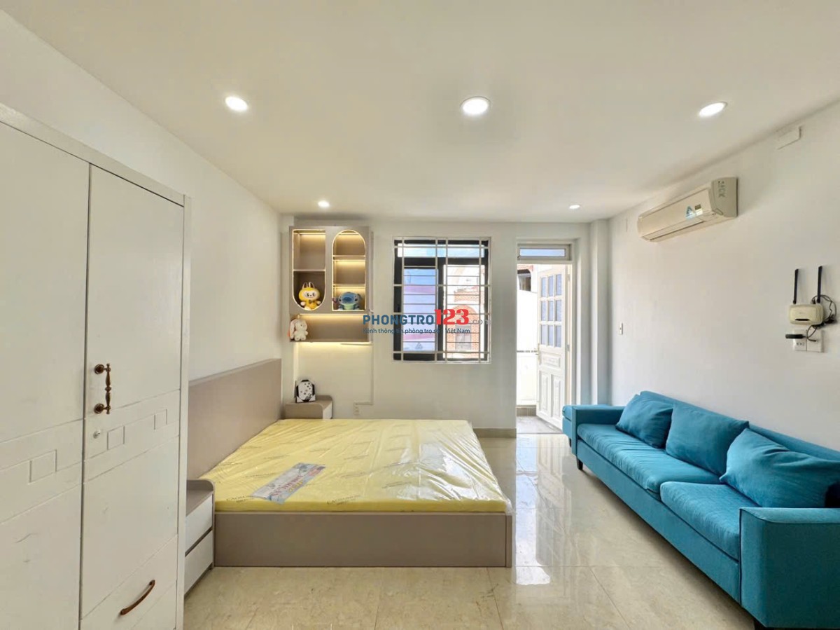Căn hộ giá rẻ đường Lê Văn Sỹ Q3 - thang máy, ban công, rộng 35m2 - gần trường ĐH Sư Phạm