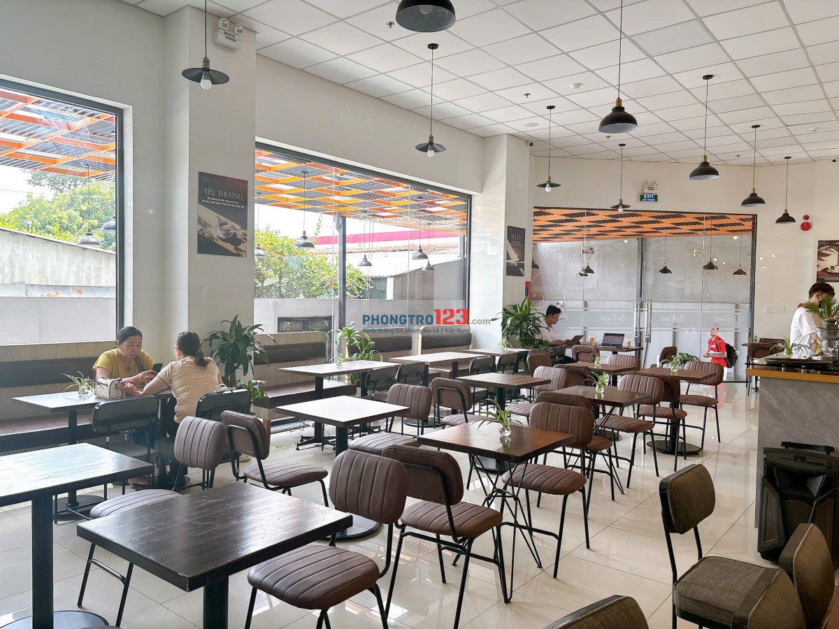 KTX nam CAO CẤP phòng 4 người - Ngay ĐH Ngân hàng, SPKT 5p đi xe