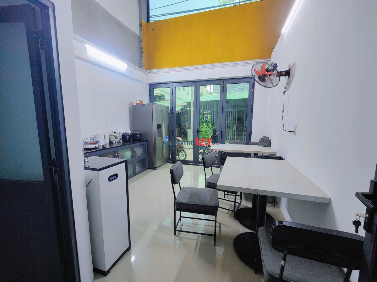 KTX Nữ NGAY ĐẠI HỌC NÔNG LÂM ĐH SPKT, ĐH Ngân Hàng, Làng Đại Học