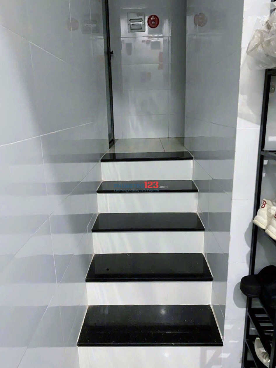 KTX Nữ NGAY ĐẠI HỌC NÔNG LÂM ĐH SPKT, ĐH Ngân Hàng, Làng Đại Học