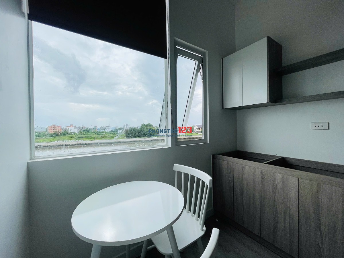 Chính chủ & có HH. 2 phòng view sông full nội thất gần DH Văn Lang
