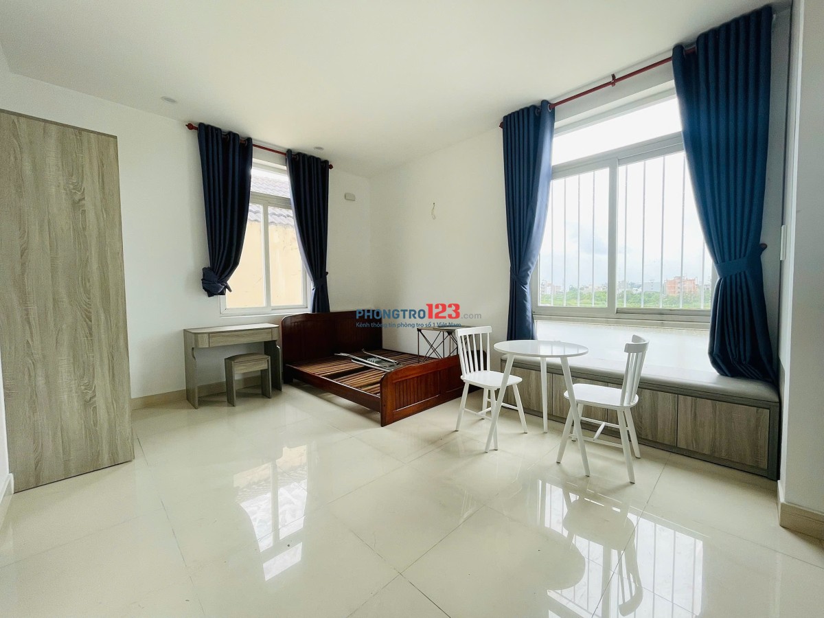 Chính chủ & có HH. 2 phòng view sông full nội thất gần DH Văn Lang