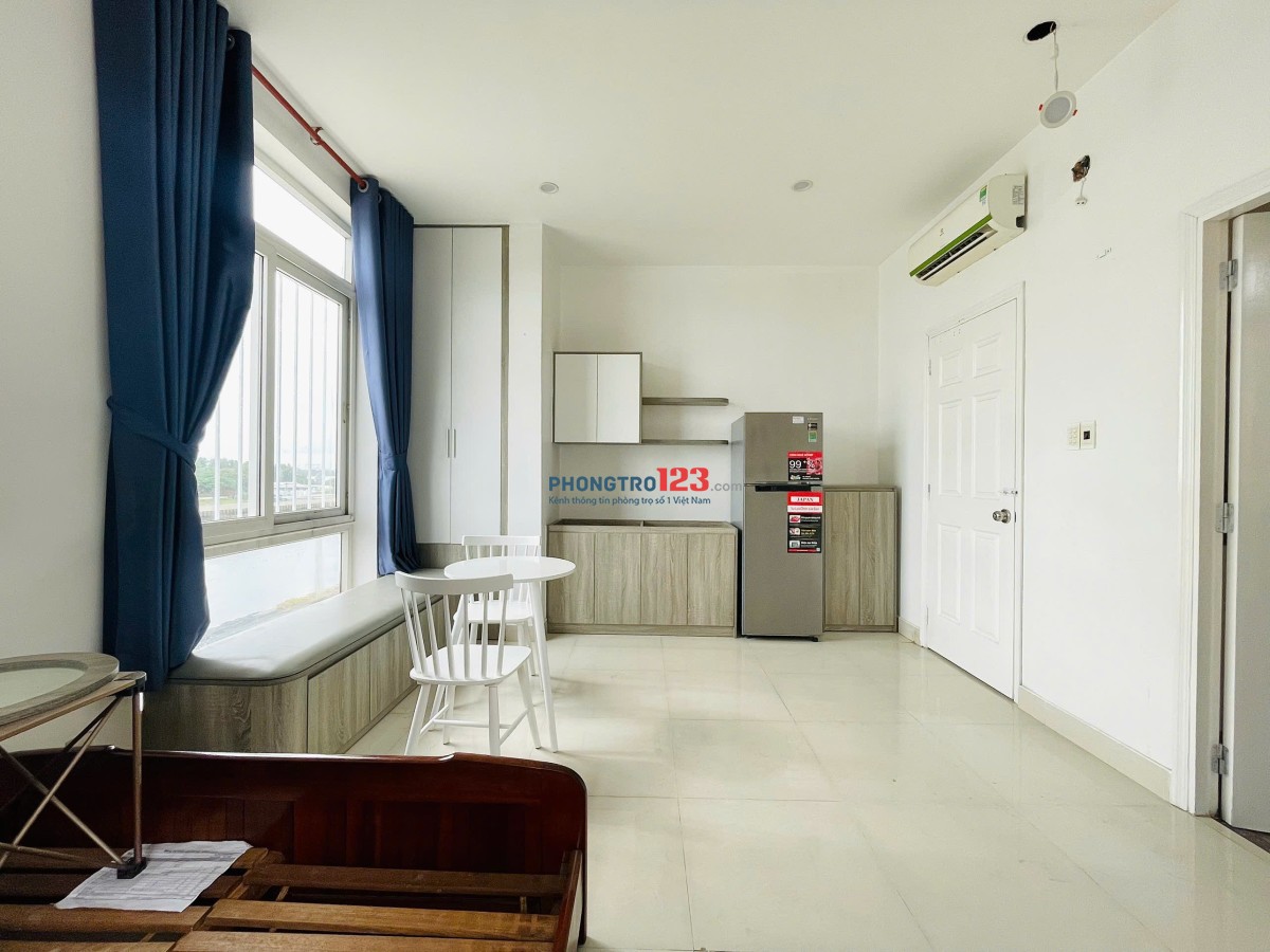 Chính chủ & có HH. 2 phòng view sông full nội thất gần DH Văn Lang