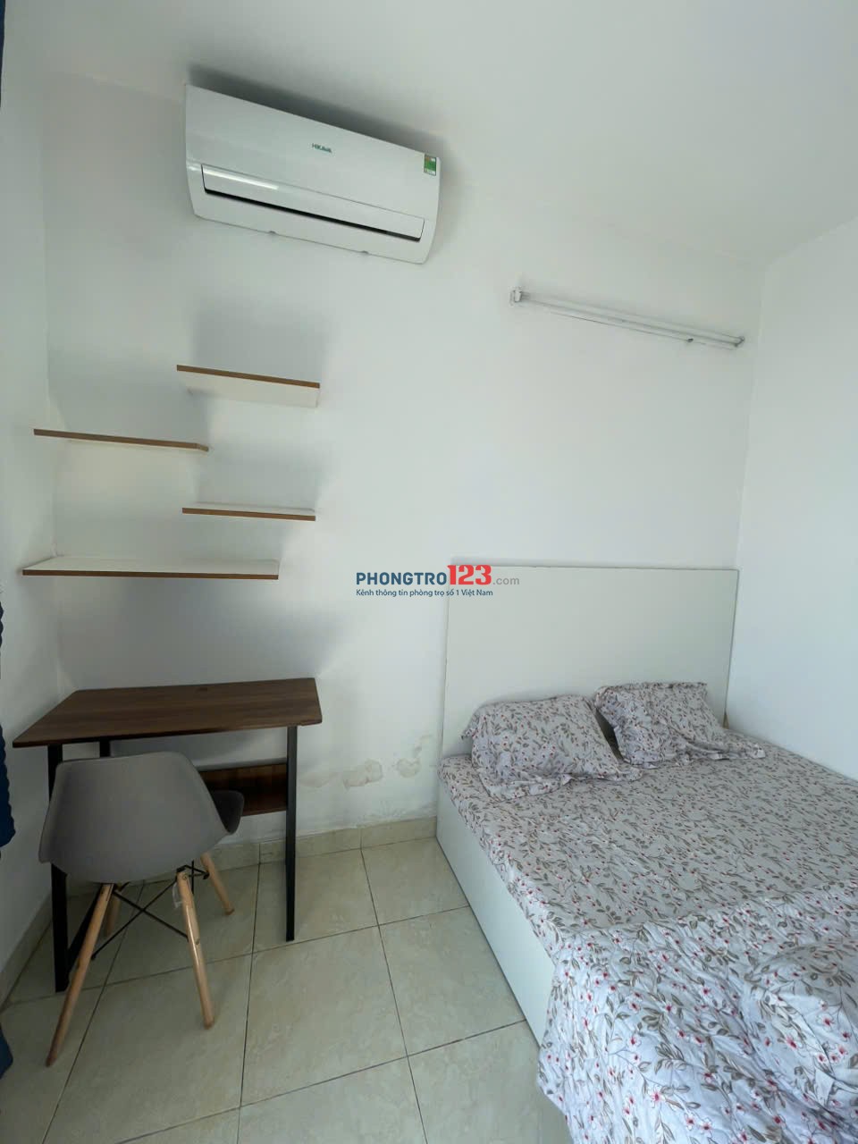 Cho thuê phòng full balcon trong chung cư Hồng Lĩnh (gần ĐH TÔN ĐỨC THẮNG, RMIT...)