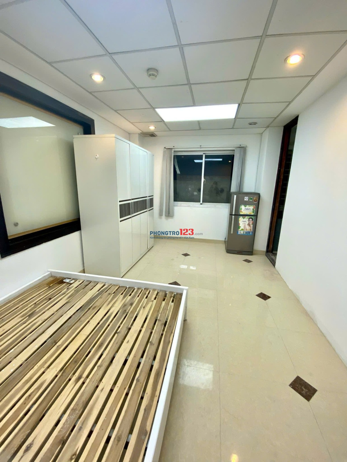 Phòng trọ Phạm Huy Thông - có cửa số lớn thoáng mát