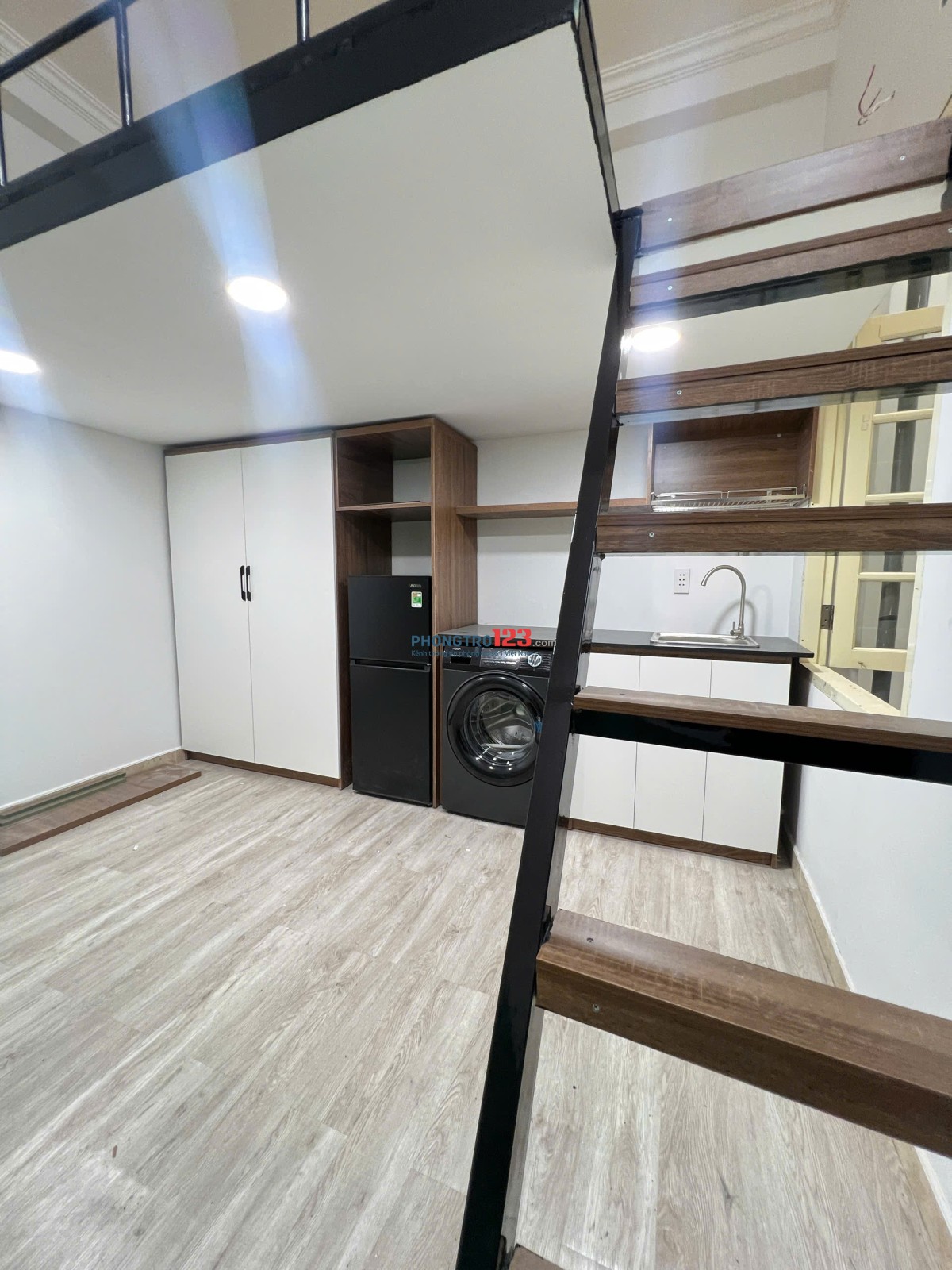 PHÒNG FULL NỘI THẤT CÓ GÁC 32m2 MÁY GIẶT RIÊNG Ở BÌNH THẠNH GẦN ĐẠI HỌC VĂN LANG, HUTECH