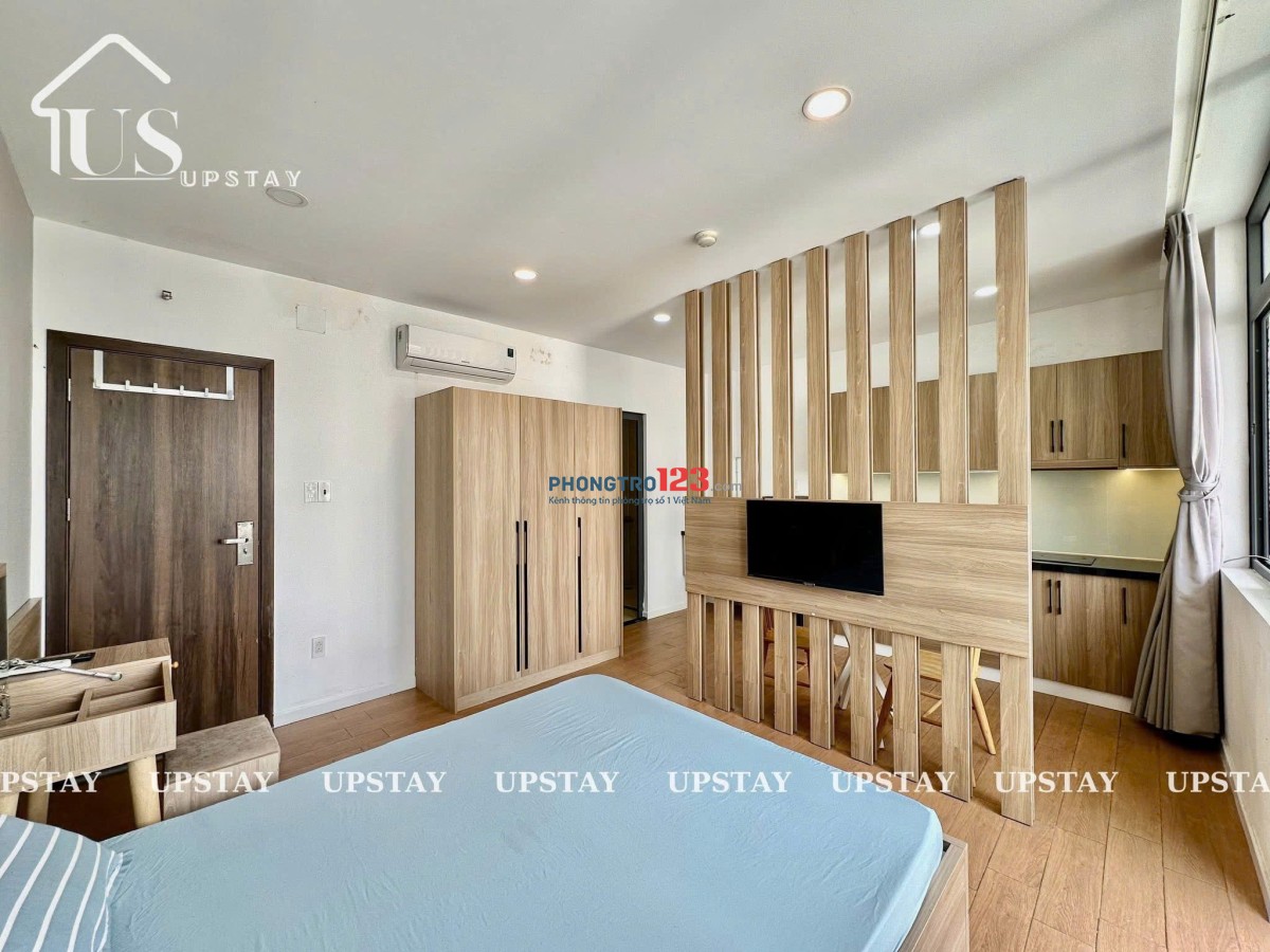 Căn Hộ Sinh Viên Full Nội Thất, Studio Ban Công, Cửa Sổ, Gần UEF, Hutech, Hồng Bàn