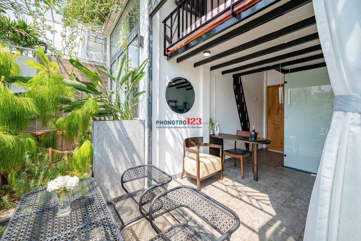 Căn Hộ Sinh Viên Full Nội Thất, Studio Ban Công, Cửa Sổ, Gần UEF, Hutech, Hồng Bàn