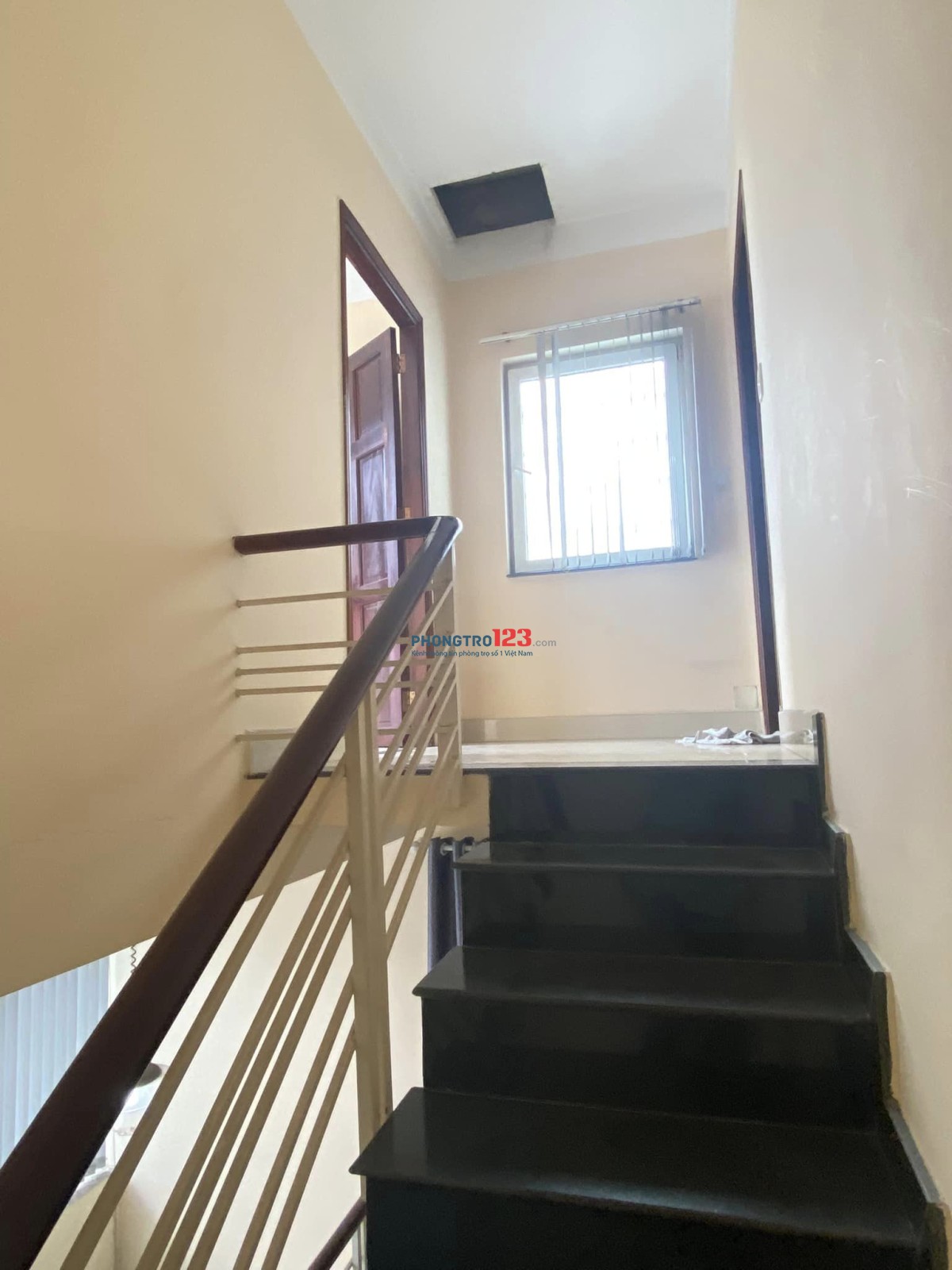 Hẻm 47 Trường Lưu 30m2 Chỉ 2 triệu 6 Phòng Trọ Gần ĐH Huteck, UFM, FPT