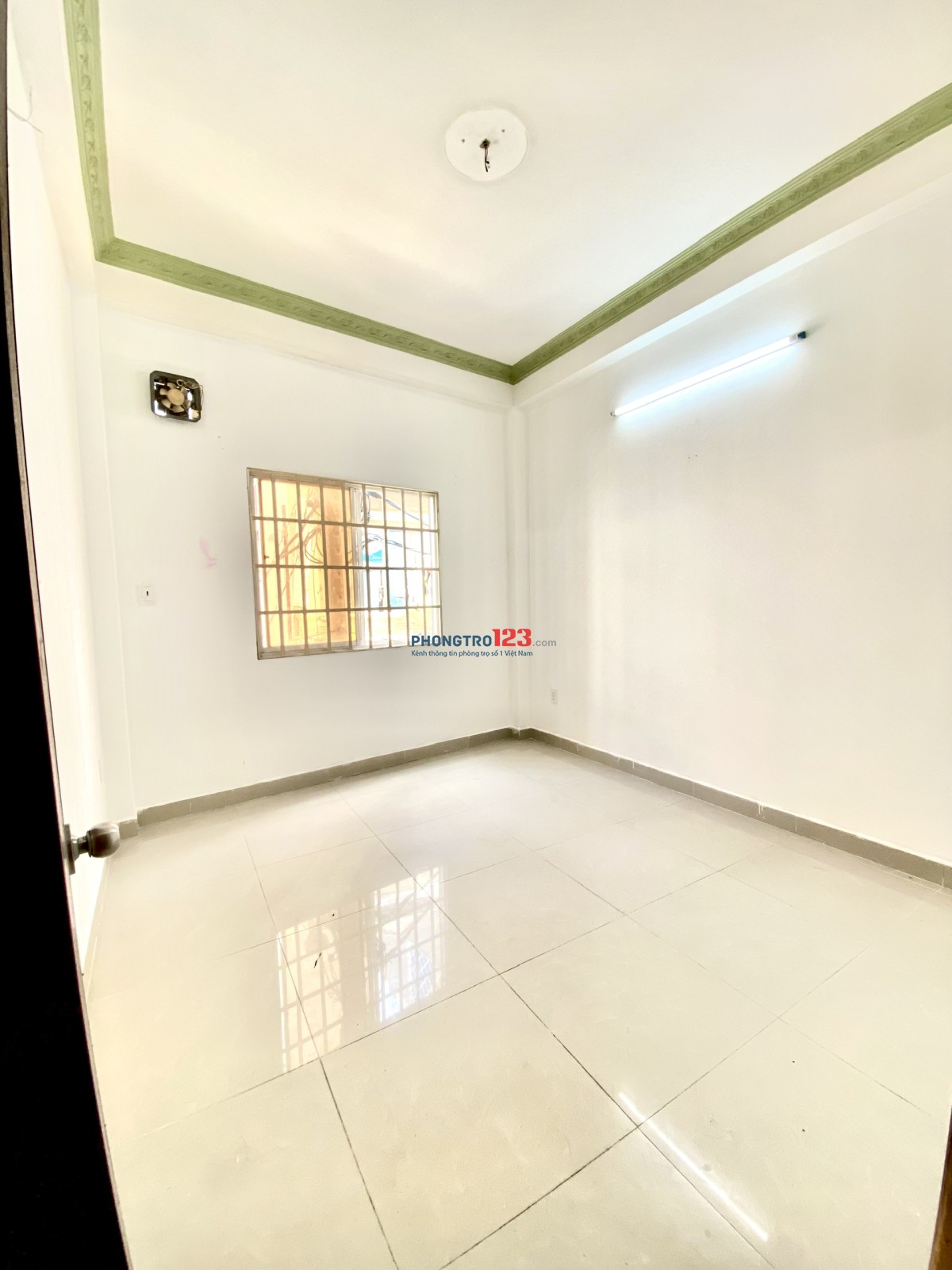 Phòng mini giá rẻ, mới, thoáng mát, an ninh. Trung tâm Phú nhuận