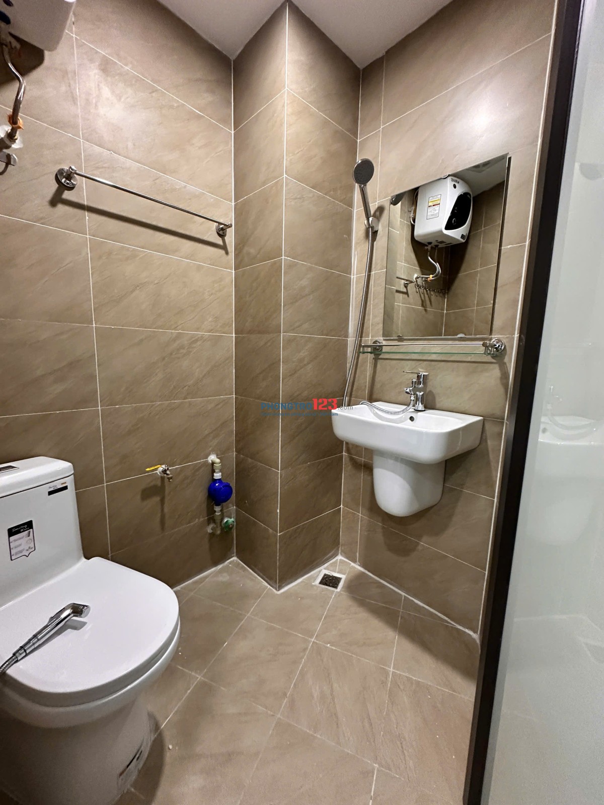 CHÍNH CHỦ CHO THUÊ CĂN HỘ DỊCH VỤ MỚI XÂY SIÊU VIP - FULL NỘI THẤT - NGAY TRUNG TÂM MỄ TRÌ!