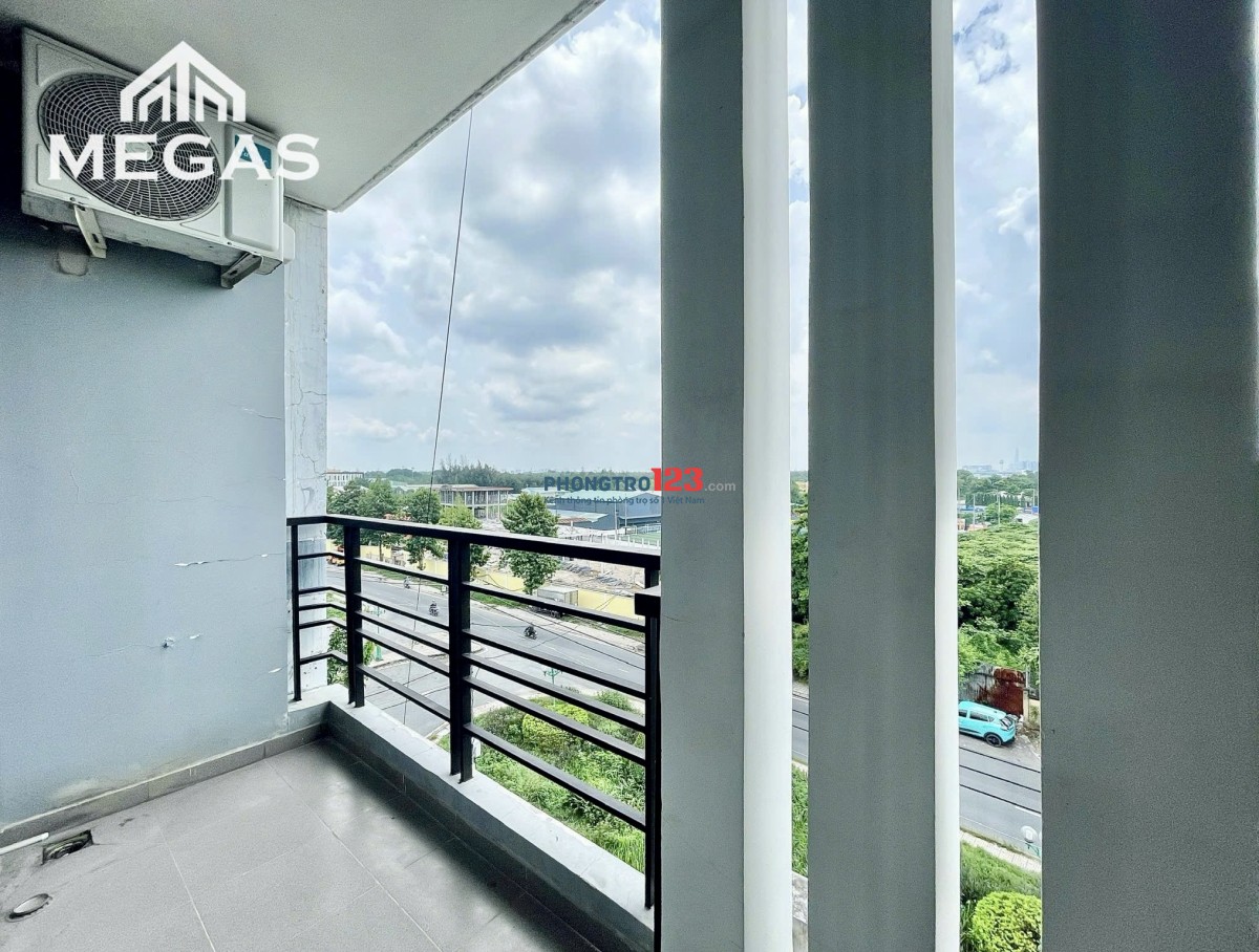 CHO THUÊ PHÒNG TRỌ CÓ GÁC VÀ BANCOL LỚN NGAY KHÚC SAU SÂN BAY.