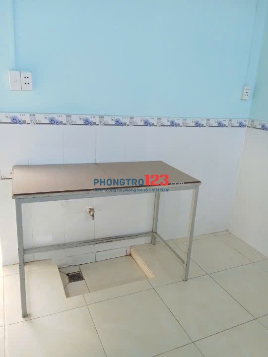 Phòng trọ đường Dương Quảng Hàm - Q.Gò Vấp, 20m2, giá 2.000.000đ/tháng