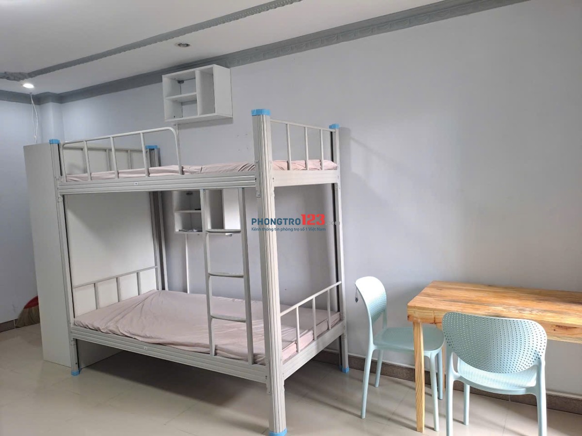 KÝ TÚC XÁ KHAI TRUƠNG, SÁT ĐẠI HỌC HUTECH, HỒNG BÀNG, UEF, GTVT- BÌNH THẠNH, CHỈ 1.9TR BAO HẾT.