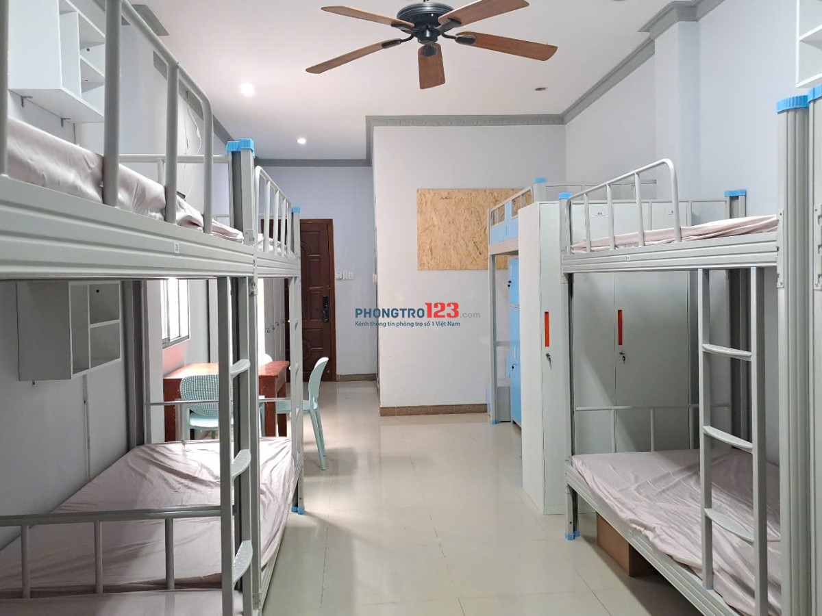 KÝ TÚC XÁ KHAI TRUƠNG, SÁT ĐẠI HỌC HUTECH, HỒNG BÀNG, UEF, GTVT- BÌNH THẠNH, CHỈ 1.9TR BAO HẾT.