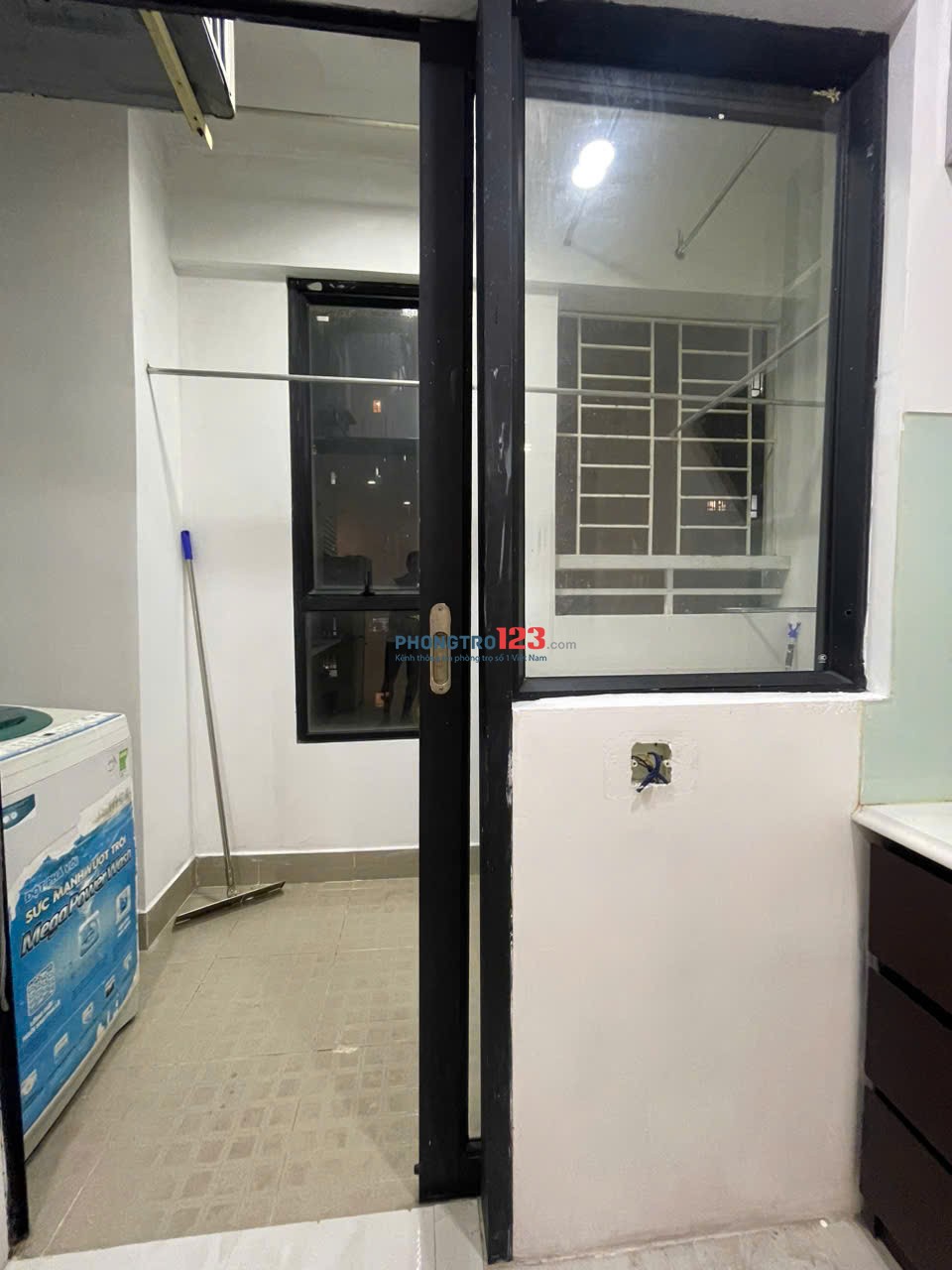 Cho thuê phòng giá rẻ trong chung cư Đức Khải