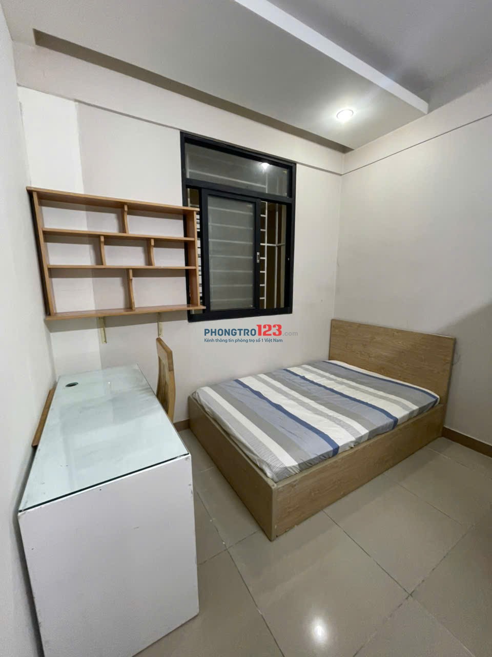 Cho thuê phòng nhỏ full nội thất trong chung cư Đức Khải