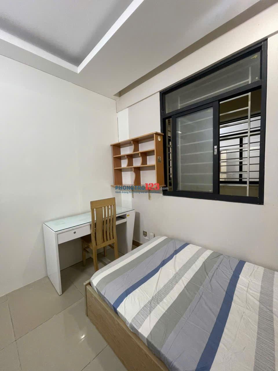 Cho thuê phòng nhỏ full nội thất trong chung cư Đức Khải