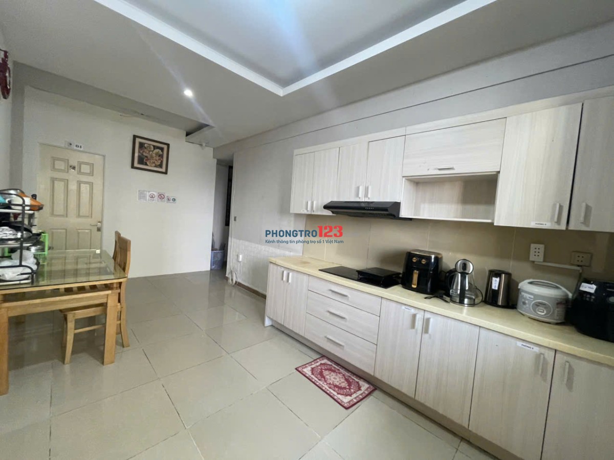 Cho thuê phòng nhỏ full nội thất trong chung cư Đức Khải