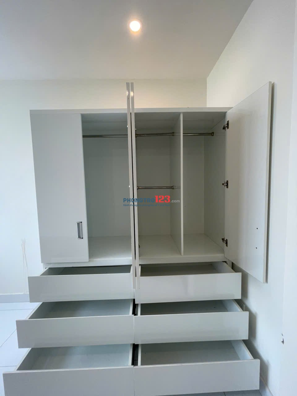 Cho thuê phòng master ngay sau lưng ĐH UEH, ĐH VHU...
