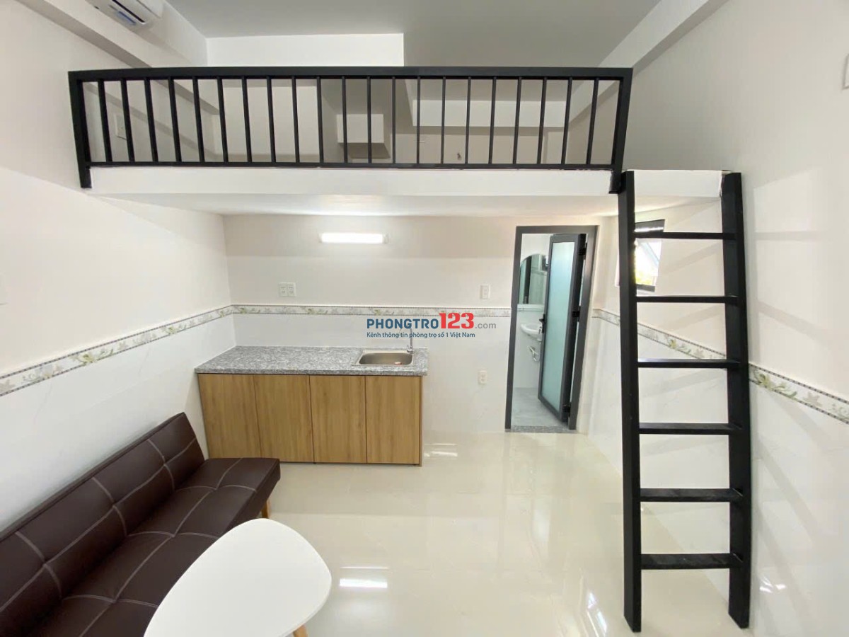 Cho thuê phòng Bình Thạnh có gác, rộng rãi siêu thoáng gần ngay UTH, UEF, FTU2, HIU_Ngã tư hàng xanh