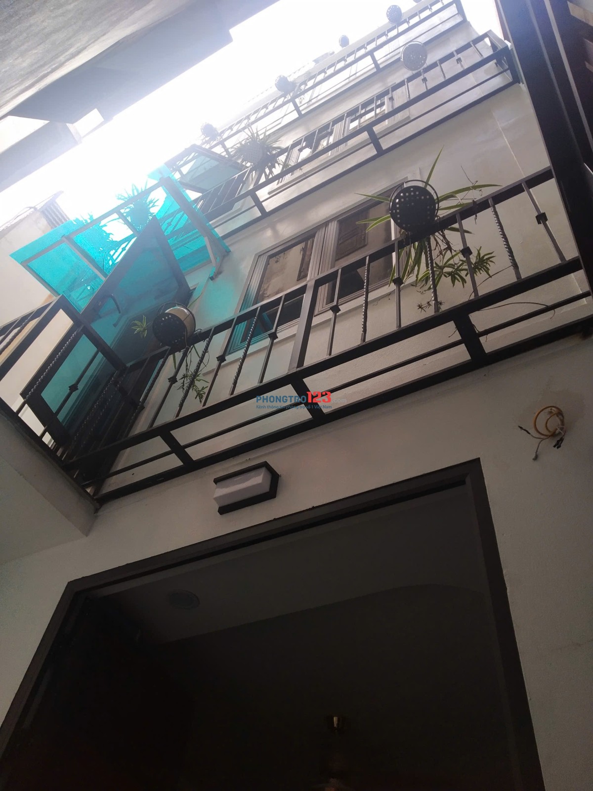 Phòng trọ mới xây (1-2 nữ) full nội thất khu bách kinh xây