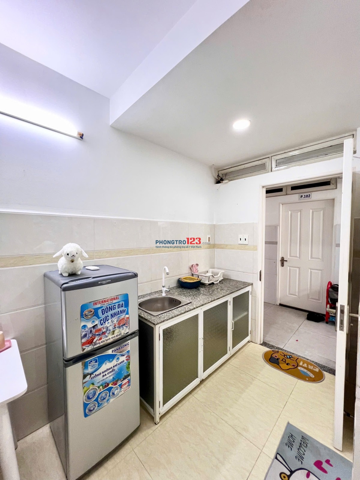 cho thuê phòng trọ có cửa sổ đón nắng full nội thất tiện di chuyển nhiều khu vực