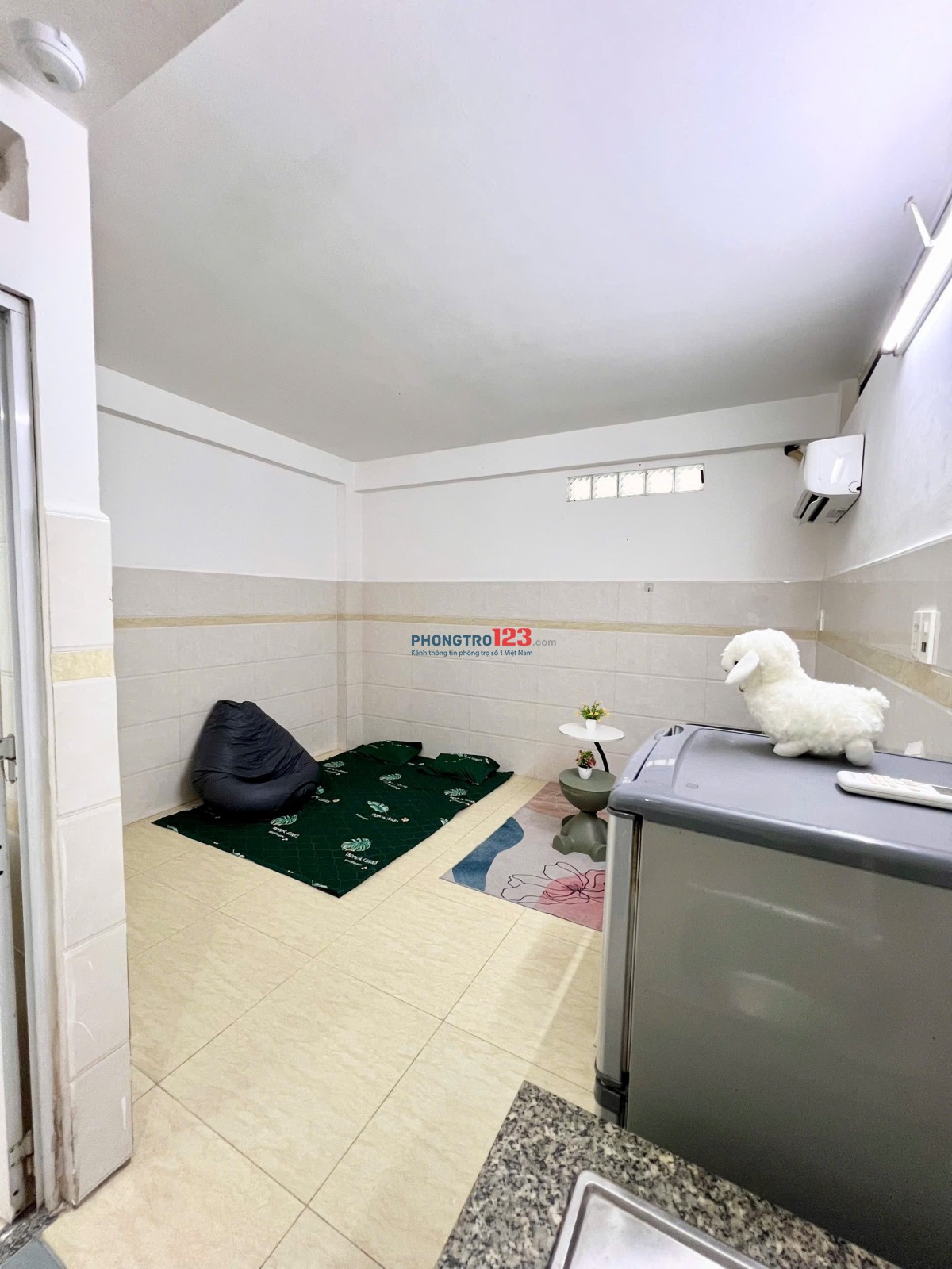 cho thuê phòng trọ có cửa sổ đón nắng full nội thất tiện di chuyển nhiều khu vực