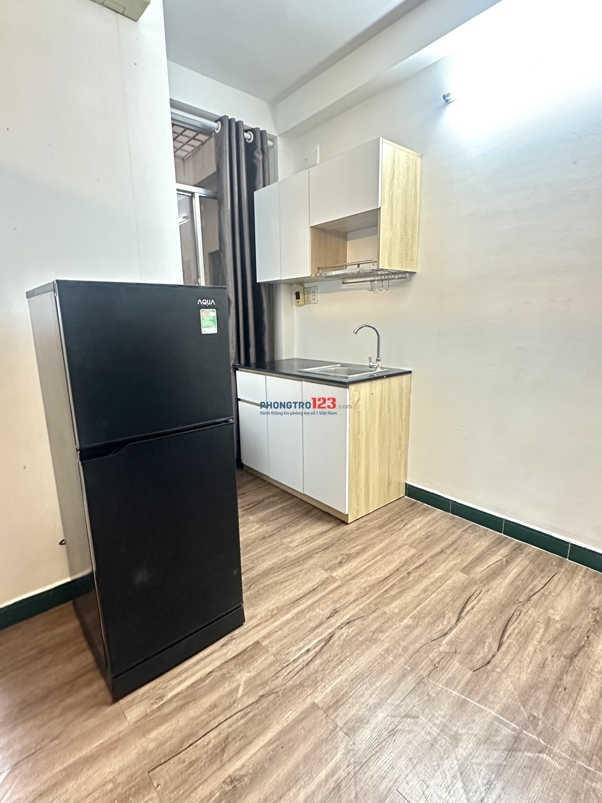 Phòng siêu rộng đầy đủ nội thất, bếp trung tâm Bình Thạnh