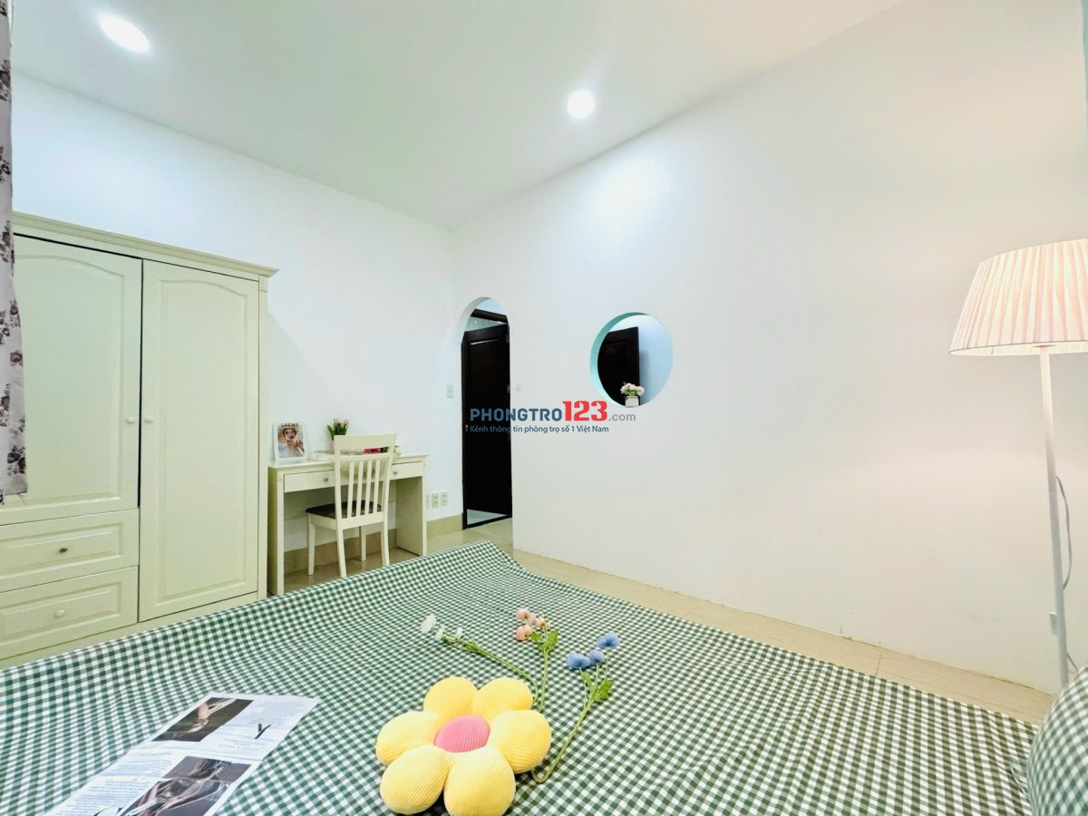 Cho thuê phòng trọ Q10 cách trường ĐH Kinh Tế 500m - Trần Thiện Tránh