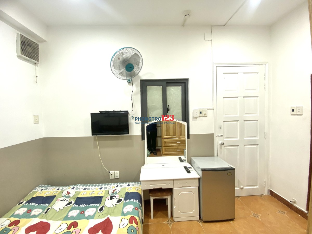 PHÒNG ĐẸP FULL NT KO CHUNG CHỦ NGAY VÕ VĂN TẦN GẦN ĐH MỞ