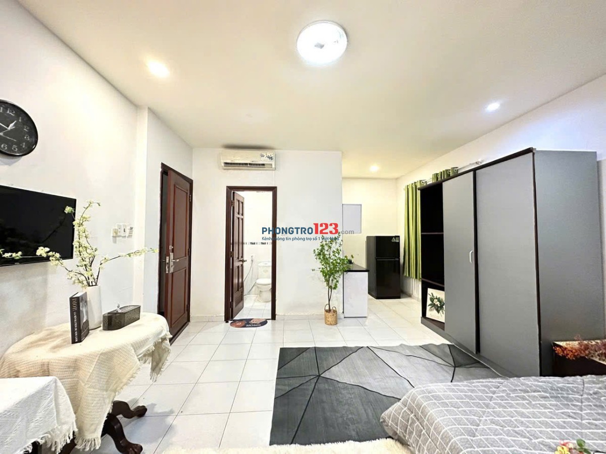 HIẾM CÓ: Studio 35m² CÓ BỒN TẮM, full nội thất xịn sò tại đường Ba Vì - Giá chỉ 6.2 triệu
