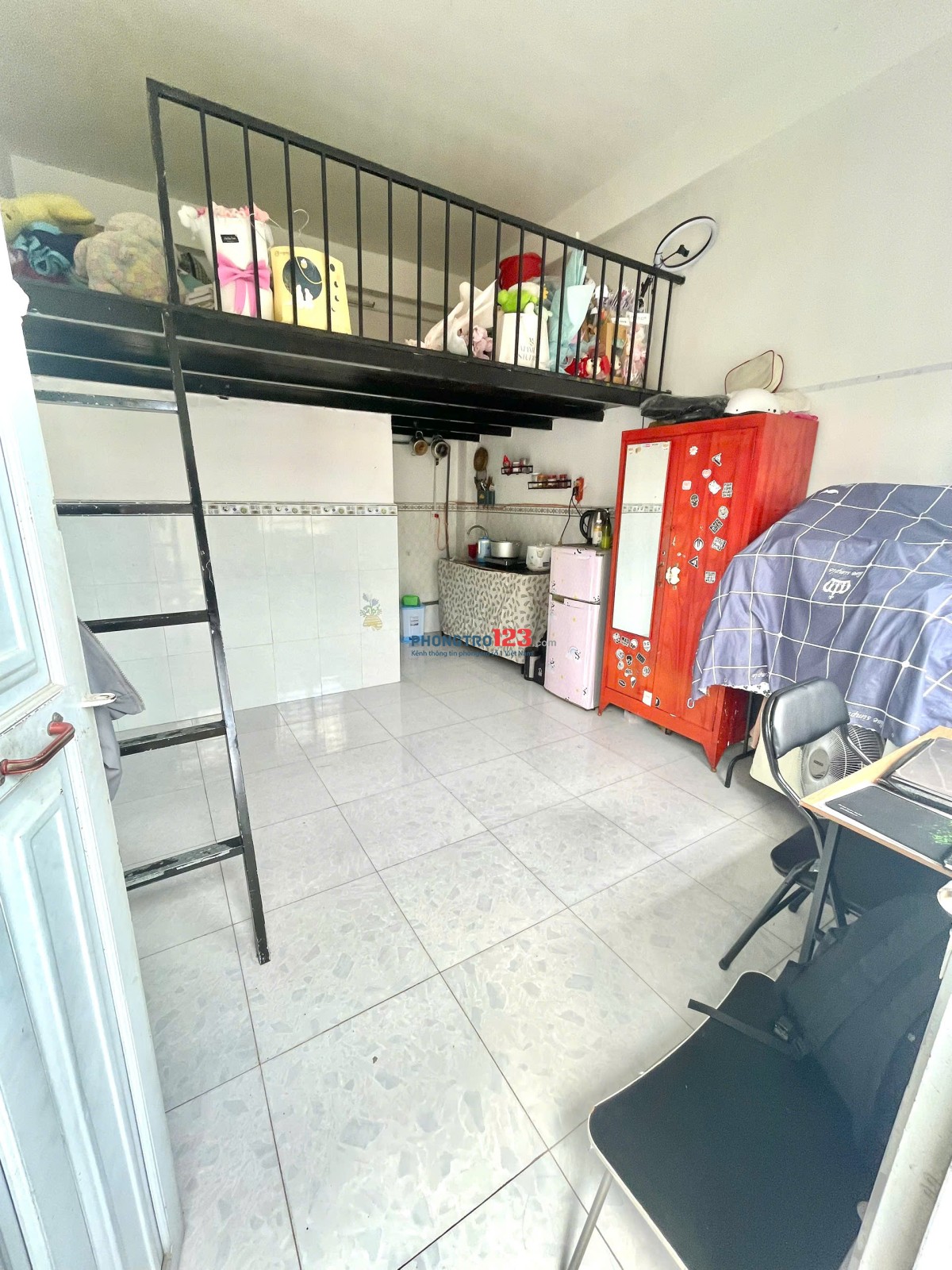 PASS PHÒNG TRỌ RỘNG 30M2 CÓ GÁC