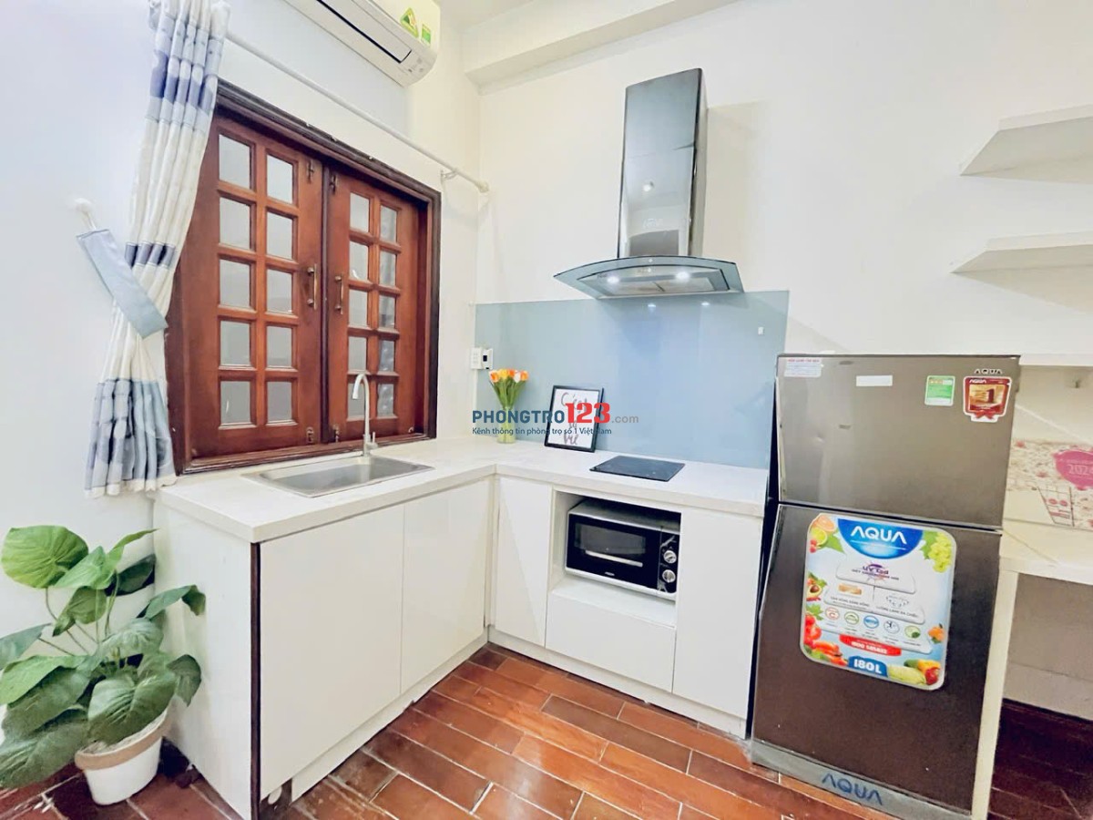 Phòng ngủ tách bếp tôn thất thuyết gần cầu Tân Thuận đh Nguyễn tất thành chợ xóm chiếu q4