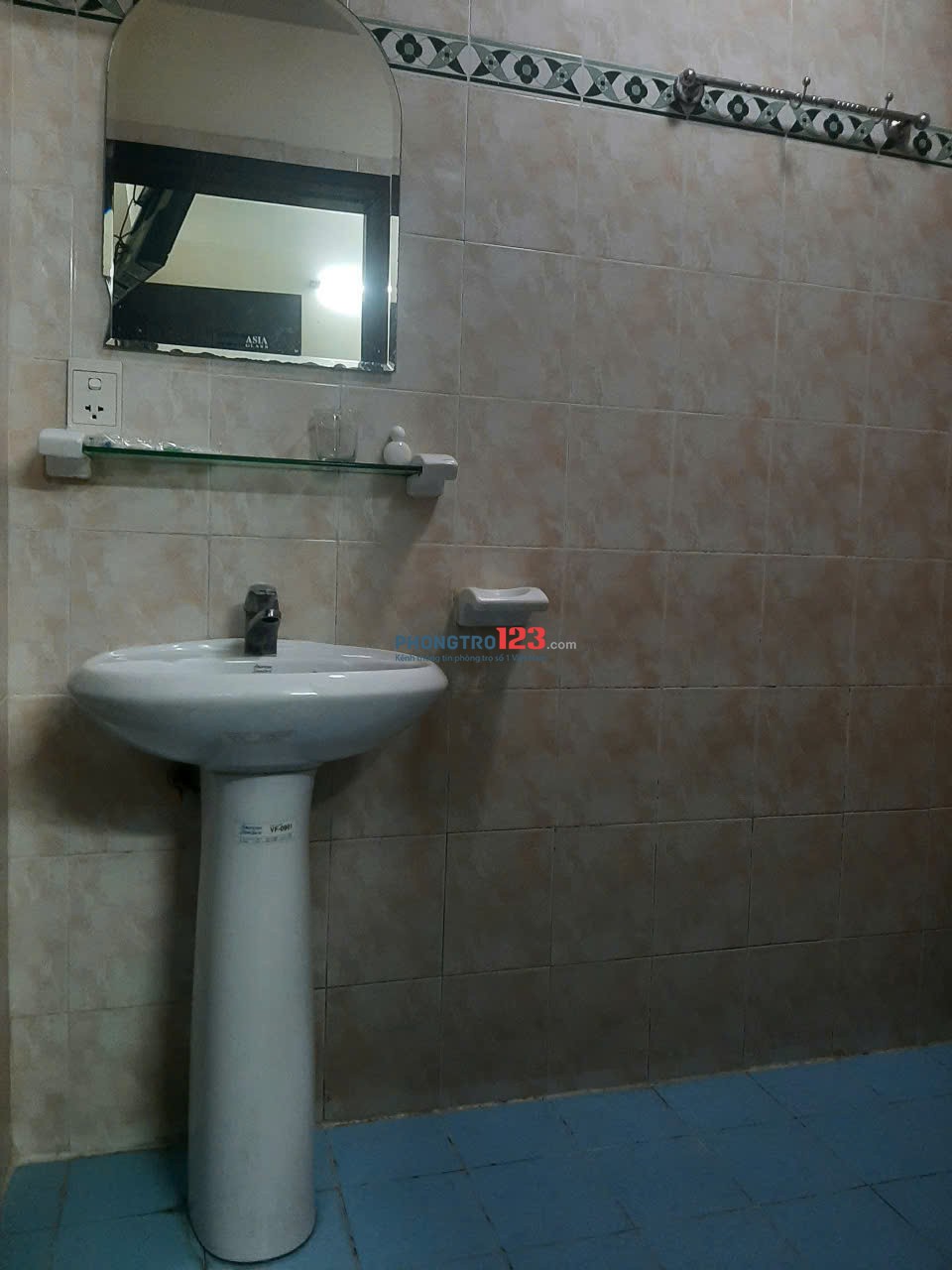 Chính chủ cho thuê nhà nguyên căn ngay trung Tâm quận 5, có 2PN, 1WC, đầy đủ thiết bị cần thiết