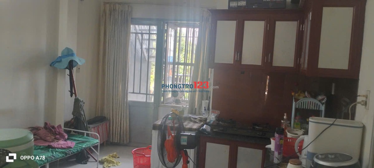 Cho thuê phòng trọ 36m2 gần nhà ga T3 thoáng mát không chung chủ