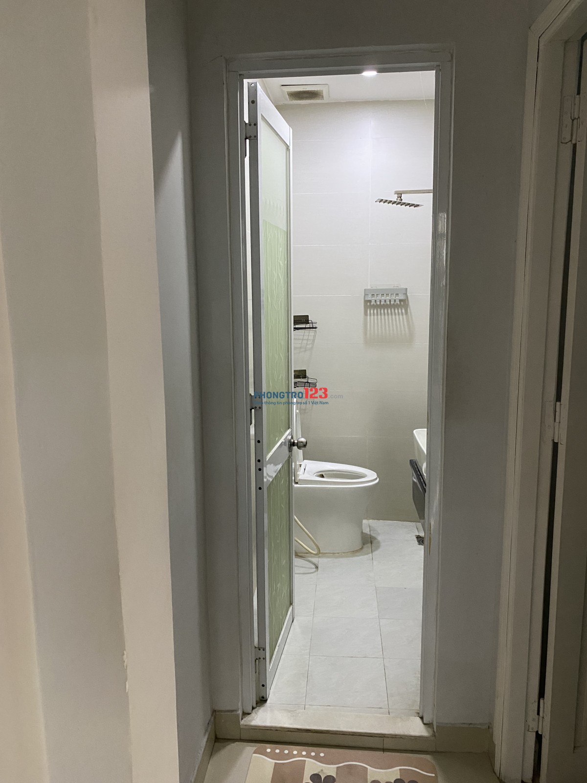 Cho thuê phòng thoáng mát, gần ĐH Bách Khoa, ĐH Y Dược TPHCM, UEH